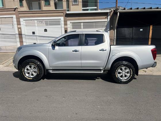 NISSAN FRONTIER 2.3 16V TURBO DIESEL LE CD 4X4 AUTOMÁTICO